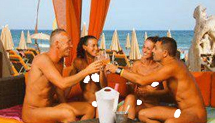 Китно място около Френската Ривиера има дори банка и поща за нудисти