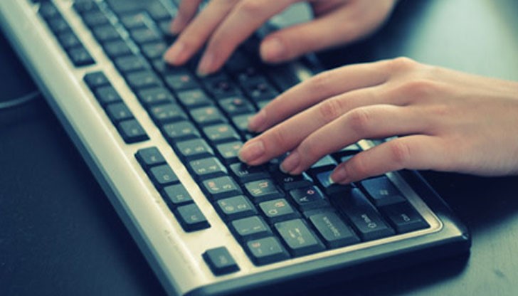 Електронната услуга се предлага от 2013 година и с всяка изминала година интересът към нея се увеличава