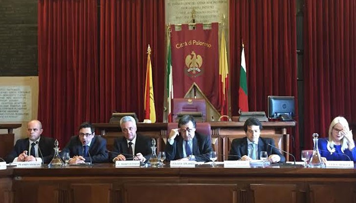 Пламен Стоилов подписа Меморандум за сътрудничество с проф. Леолука Орландо, председател на Асоциацията на Сицилианските общини