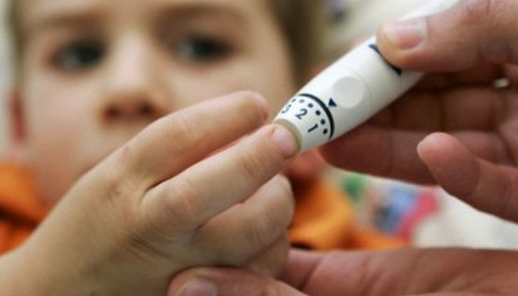 От Националната асоциация на децата и младите хора с диабет настояват да не се доплащат тест лентите за измерване на кръвната захар
