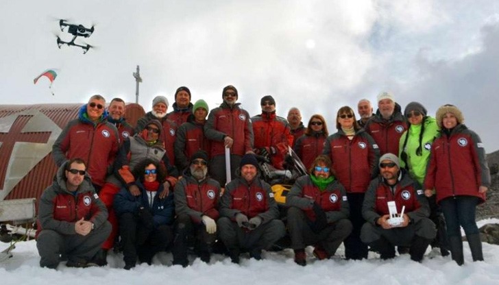Това съобщи проф. Христо Пимпирев - директор на Българския антарктически институт и ръководител на експедицията