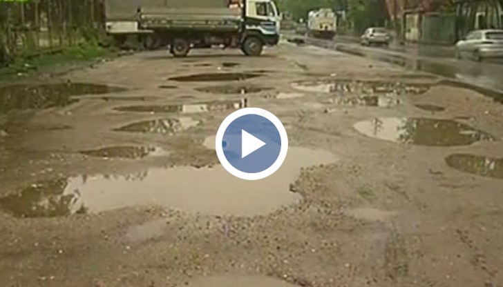 Една от най-натоварените пътни отсечки в Русе улица “Потсдам”, която е непосредствено до тържището за плодове и зеленчуци, има нужда от реконструкция