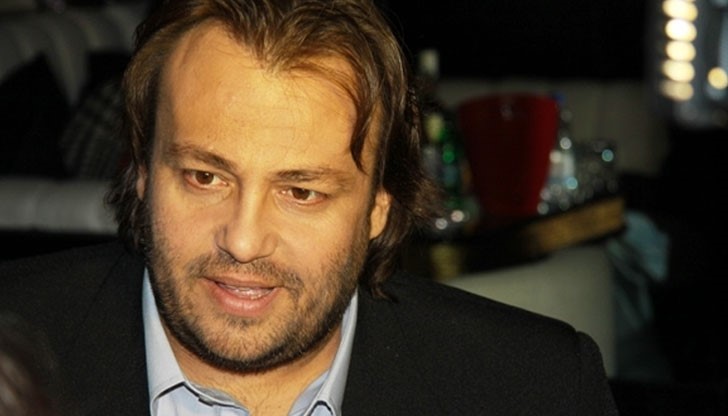 Минус 100 кг е амбициран да стане режисьорът на музикални клипове Людмил Иларионов-Люси Минус 100 кг е амбициран да стане режисьорът на музикални клипове Людмил Иларионов-Люси