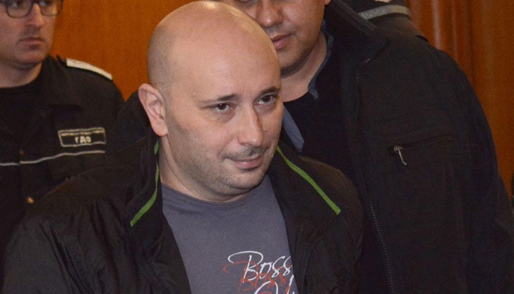 Официално заплатата му е 2138 лева Официално заплатата му е 2138 лева