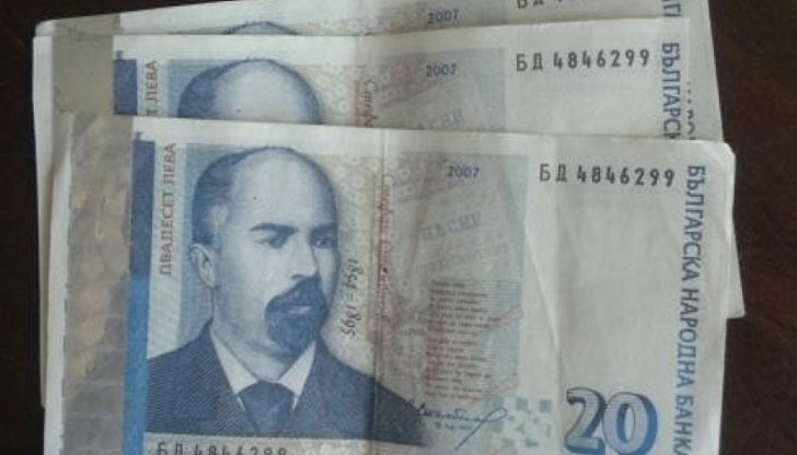 Все повече фалшиви пари са пуснати в търговската мрежа в разгара на Великденското харчене Все повече фалшиви пари са пуснати в търговската мрежа в разгара на Великденското харчене