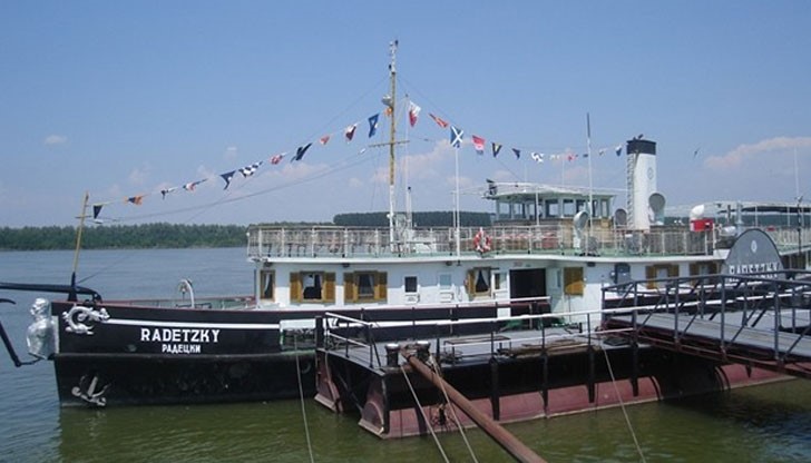 Хит сред бъдещите младоженци е да се венчаят на парахода "Радецки" Хит сред бъдещите младоженци е да се венчаят на парахода "Радецки"