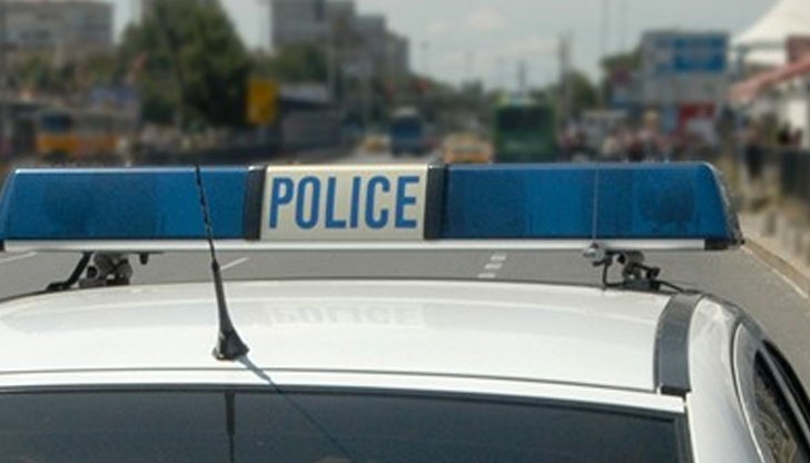 Трима пияни роми с "Ауди" се врязаха с над 100 км/ч в бус със специален режим на движение