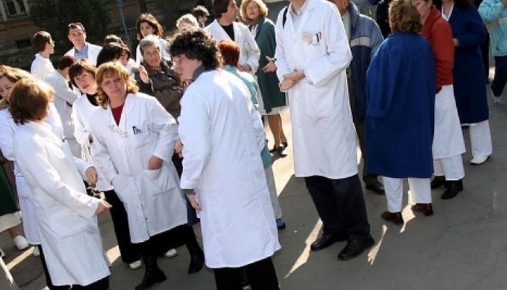 Поводът за недоволство е служебният рамков договор, с който се определя как да се харчат парите за здраве Поводът за недоволство е служебният рамков договор, с който се определя как да се харчат парите за здраве