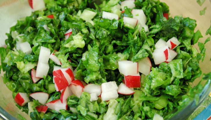 Задължително трябва да се изхвърлят последните листа и кочаните