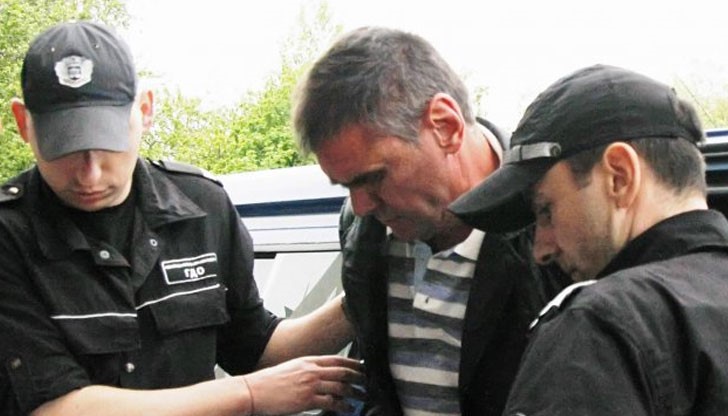 Апелативният съд в Бургас потвърди домашния арест за 61-годишния Кирил Христов - Киро Принца, който на 17 април застреля главния си готвач Апелативният съд в Бургас потвърди домашния арест за 61-годишния Кирил Христов - Киро Принца, който на 17 април застреля главния си готвач