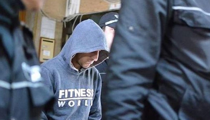 Убиецът иска под домашен арест - приятелката му е бременна