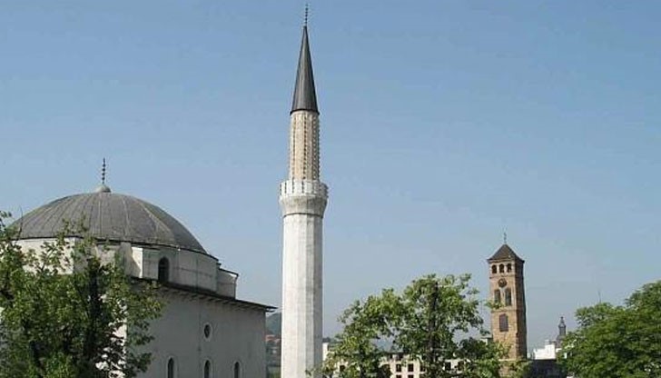 Трябва да бъде наложен по-строг контрол на джамиите и да бъде прекратено финансирането им от чужбина