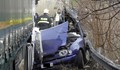 Жестока катастрофа между Тир и лека кола преди минути по пътя Русе - Велико Търново