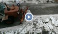 Снегорини разчистват падната градушка в Ловеч