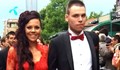 Абитуриент предизвика сензация с дамата си на бала