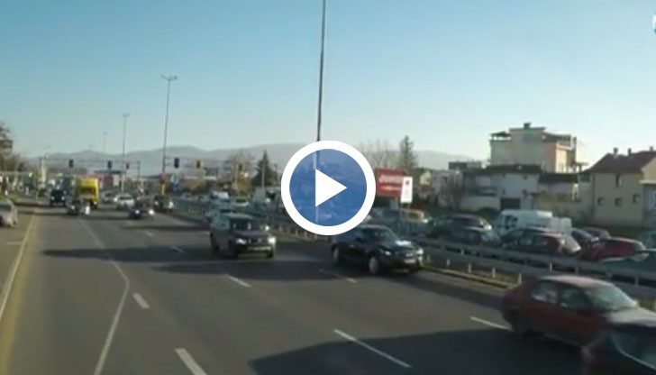 За сигурността на пътя ще отговарят над 180 екипа на Пътна полиция