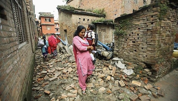 Земетресението рани много хора и събори къщи