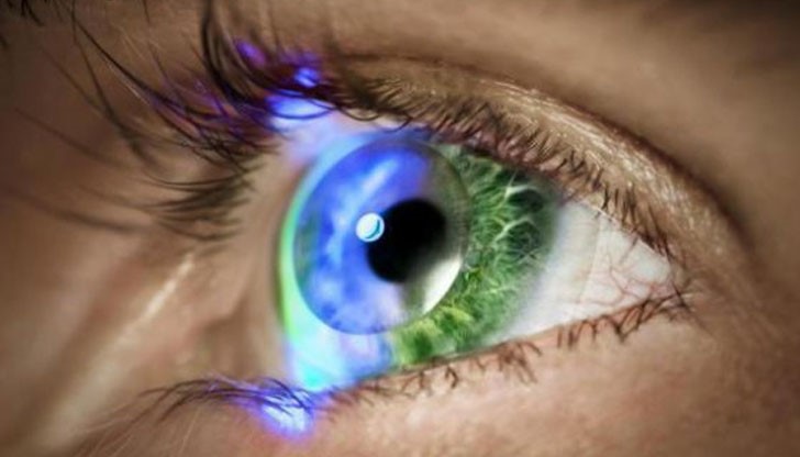 Течни контактни лещи ще коригират зрението на носещия ги