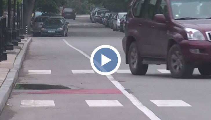 От сдружение "Вело-Русе" многократно са настоявали велоалеите да бъдат отделени със сепаратори