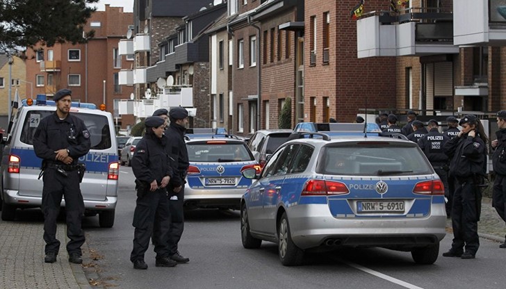 Мъж на 28 години е застрелян от полицията в Германия, той е убит във Филдерщат