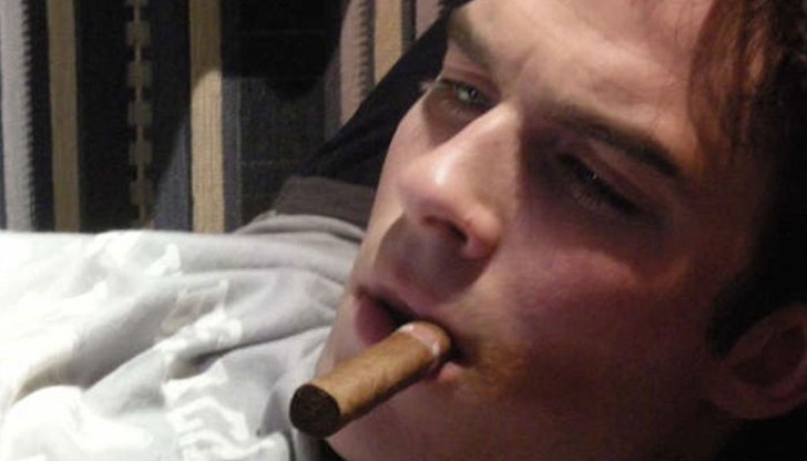 Колкото и да са вредни тези пороци за здравето на силния пол, те в крайна сметка му носят известни предимства Колкото и да са вредни тези пороци за здравето на силния пол, те в крайна сметка му носят известни предимства