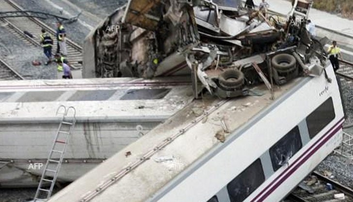 Пътнически влак и автобус се сблъскаха на железопътен прелез в Швейцария