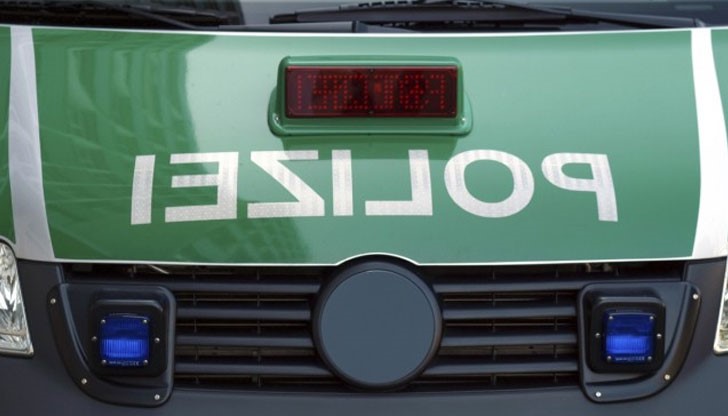 Тъй като тя е изчезнала от полезрението на полицията са възникнали опасения за съдбата й Тъй като тя е изчезнала от полезрението на полицията са възникнали опасения за съдбата й