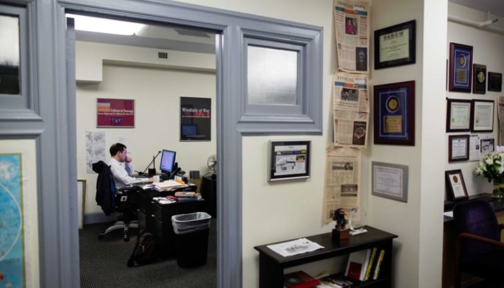 Мъжът споделя: Стигнах до състояние на депресия, беше ме срам, че ми плащат, а аз нищо не правя Мъжът споделя: Стигнах до състояние на депресия, беше ме срам, че ми плащат, а аз нищо не правя