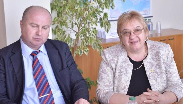 Досегашният директор на Дирекция „Регионална служба по заетостта” в Русе Драгомир Николов е назначен за изпълнителен директор на Агенцията по заетостта Досегашният директор на Дирекция „Регионална служба по заетостта” в Русе Драгомир Николов е назначен за изпълнителен директор на Агенцията по заетостта