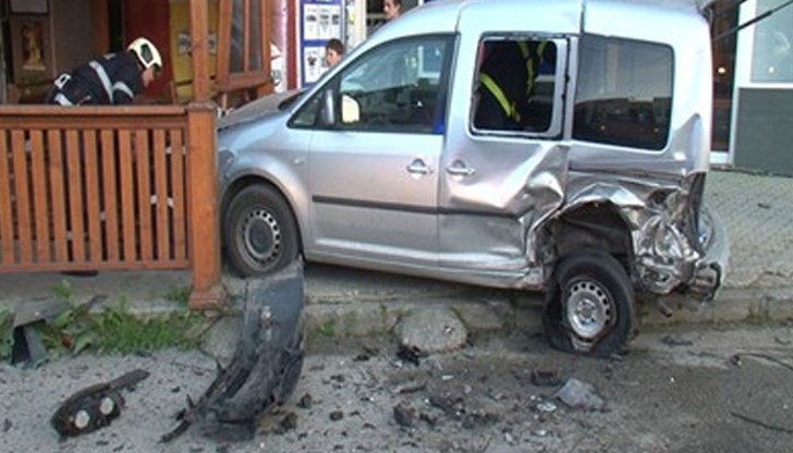 При проверката се оказало, че Симон Милков е неправоспособен, а пробата му за алкохол показала 1 .75 промила в издишания въздух