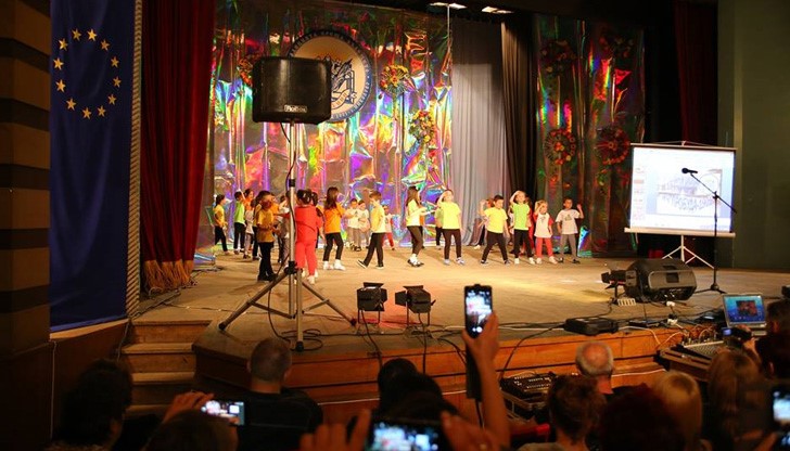 Тази вечер, в село Николово отпразнуваха 115 години от създаването на Народно читалище "Пробуда - 1901"