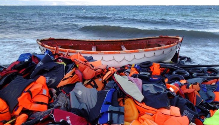 В Средиземно море недалеч от бреговете на Либия при буря са изчезнали 84 мигранти В Средиземно море недалеч от бреговете на Либия при буря са изчезнали 84 мигранти