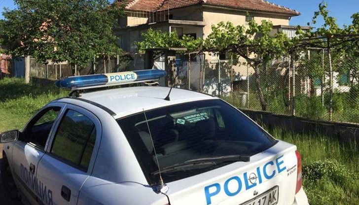 Дошлите на място огнеборци открили безжизненото тяло на мъжа в стаята му Дошлите на място огнеборци открили безжизненото тяло на мъжа в стаята му