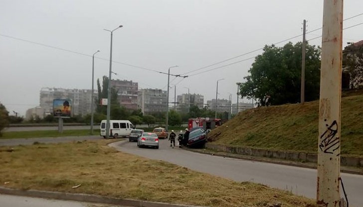 Шофьорът е пострадал, управлявал е с над 2 промила алкохол Шофьорът е пострадал, управлявал е с над 2 промила алкохол