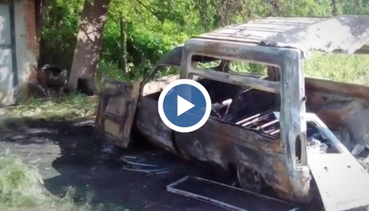 Собственикът на един от автомобилите обвинява кмета на селото Ценко Чоков