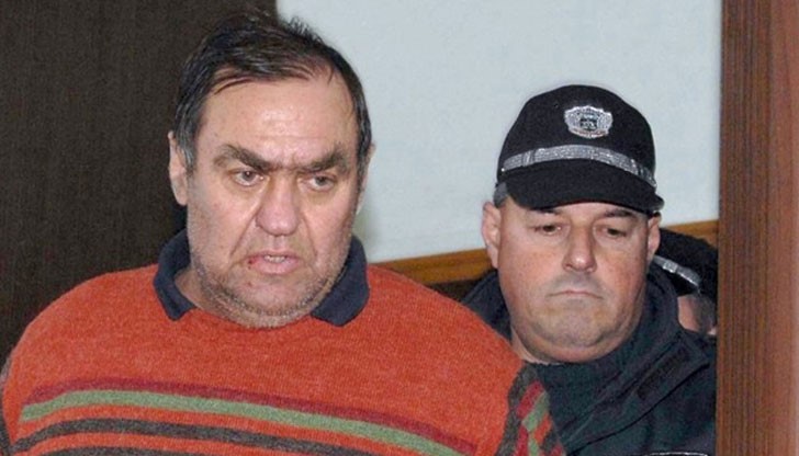 Евстатиев не се яви в съда и това стана причина мярката му да бъде отложена