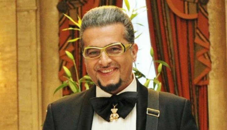 Пиперливи коментари на Евгени Минчев за облеклото на родни звезди