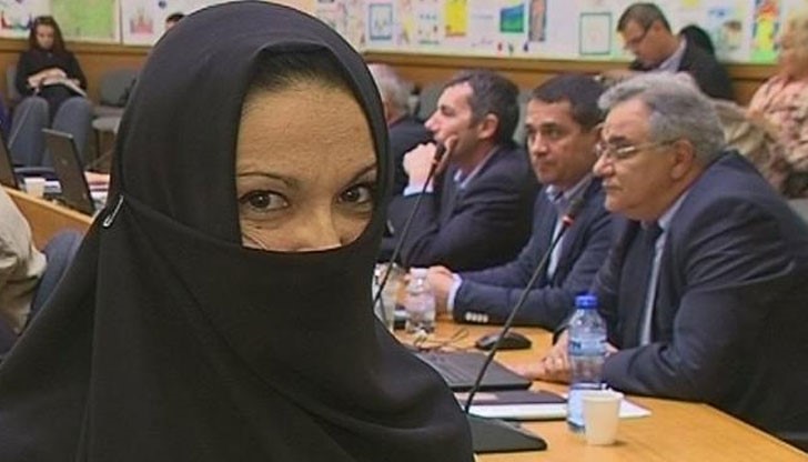 Нина Гьошева: Сложих фередже, не ме провериха, можех да внеса бомба Нина Гьошева: Сложих фередже, не ме провериха, можех да внеса бомба