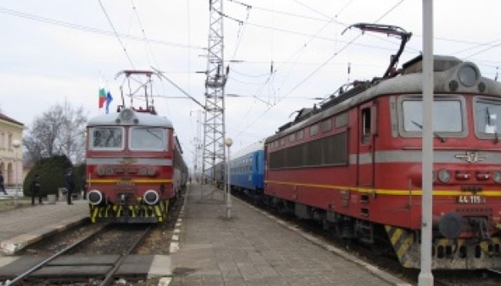 Младите пътници до 14 години могат да пътуват на 1 юни във всички категории влакове Младите пътници до 14 години могат да пътуват на 1 юни във всички категории влакове