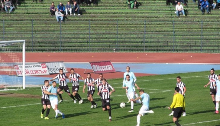 Старши треньорът на „Дунав“: Искаме за зарадваме хората с добра игра и победа