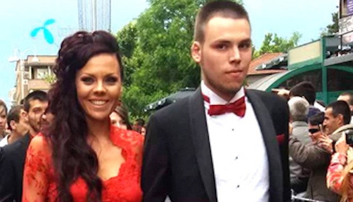 Колебаех се дали да се съглася, защото не знаех какво ще си помислят връстниците му, коментира красивата дама