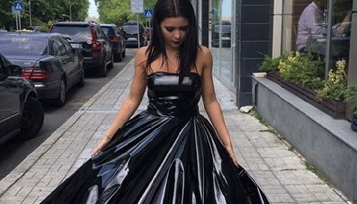 Ванеса Манева е известна на световния елит по спортни танци като Деветата в настоящата ранглиста