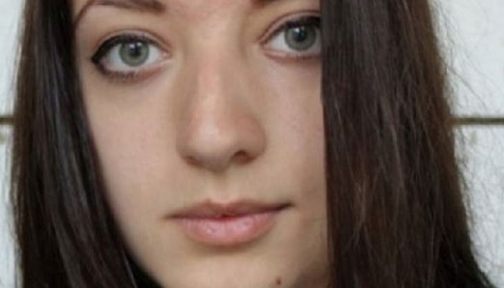 Потресаващи подробности за смъртта на 17-годишната Калина Янкова от Перник изплуват дни след погребението й