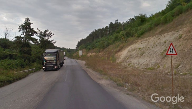 Искрен Веселинов: От 20 години не е правен ремонт на пътя Русе - Бяла