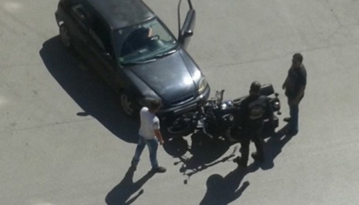 Сериозни щети са нанесени по скъпото му возило Сериозни щети са нанесени по скъпото му возило