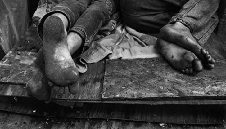 Тази история се развива днес и сега в моя град, в нашия град... Тази история се развива днес и сега в моя град, в нашия град...