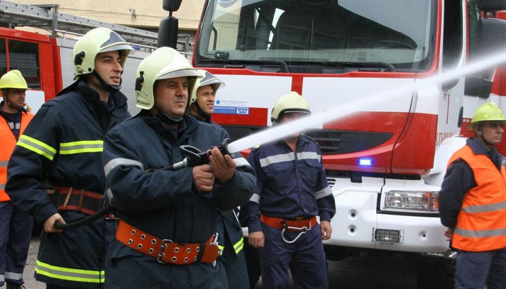 Запалило се е сметището на село Николово