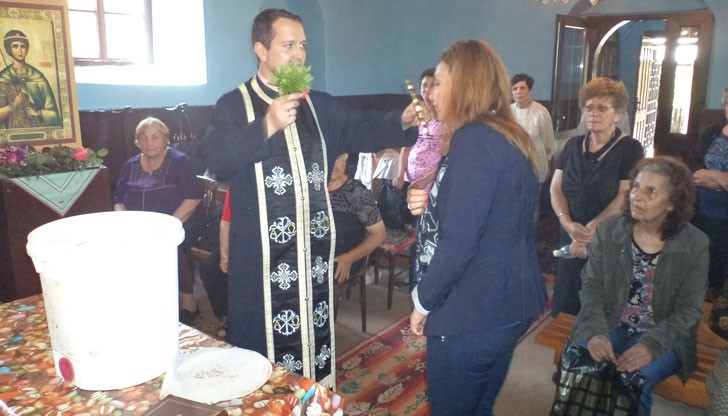 Водосветът съвпада с откриването на реставрираната църква в селото „Свети Димитър“
