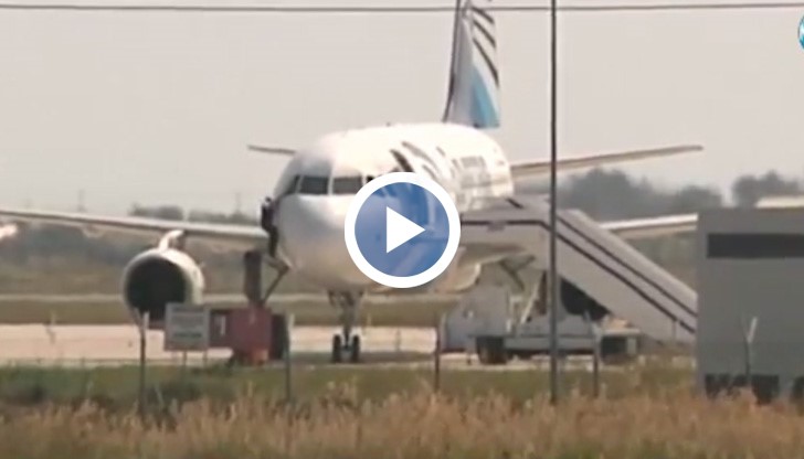 На борда на египетския самолет е имало бомба, коментира руски пилот