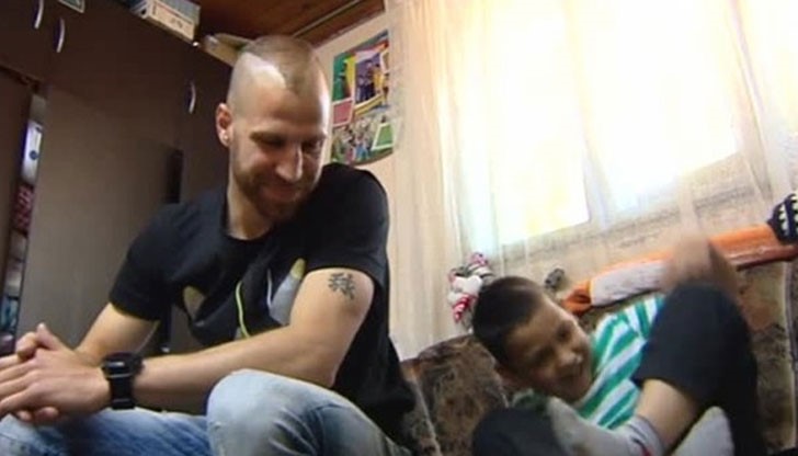 Кирил Динчев и съпругата му Мая сбъдват детската мечта на баткото в семейството